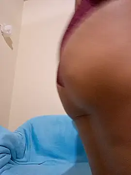 Snapshot of Zaralu_ chatting on January 10, 11:29 pm Zaralu online show from January 10, 11:29 pm