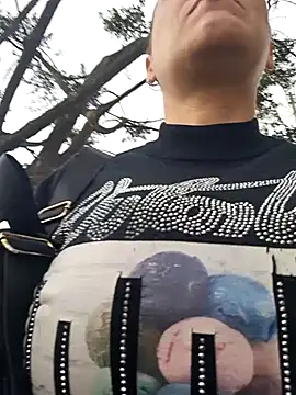 Snapshot of Zaralu_ chatting on January 30, 8:42 pm Zaralu online show from January 30, 8:42 pm