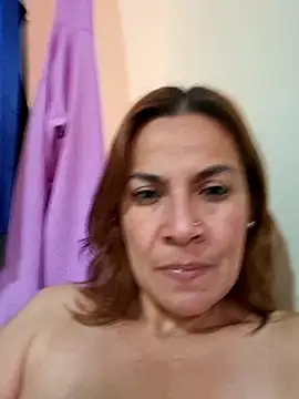 Snapshot of Zaralu_ chatting on February 16, 10:10 pm Zaralu online show from February 16, 10:10 pm