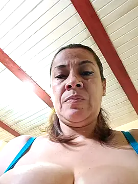 Snapshot of Zaralu_ chatting on October 26, 4:46 pm Zaralu online show from October 26, 4:46 pm