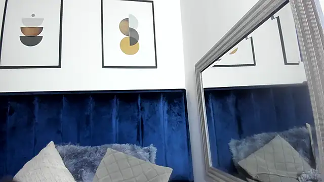 Alaia Cute online show from February 7, 3:32 am