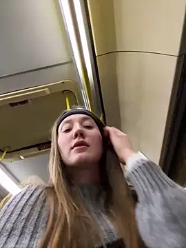 Sophie Avory online show from January 23, 8:02 pm