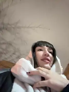 Sophie Avory online show from February 18, 5:31 pm