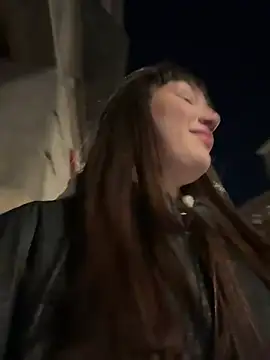 Sophie Avory online show from March 9, 6:11 pm