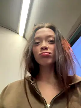 Sophie Avory online show from October 19, 3:12 pm