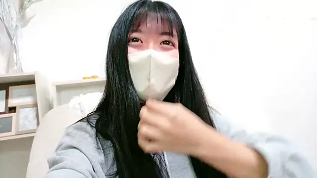 Snapshot of yukinA_xoxo chatting on December 8, 5:18 am yukinA xoxo online show from December 8, 5:18 am