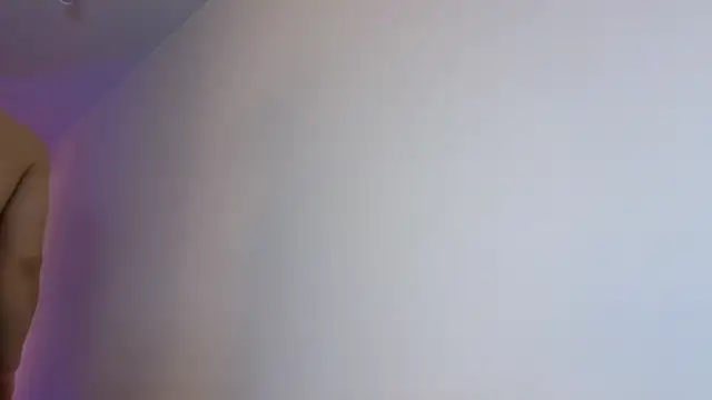 Snapshot of SultryAndrewww chatting on November 19, 4:12 am SultryAndrewww online show from November 19, 4:12 am