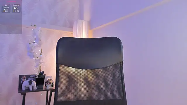 CyntiaAdams online show from February 5, 6:59 pm