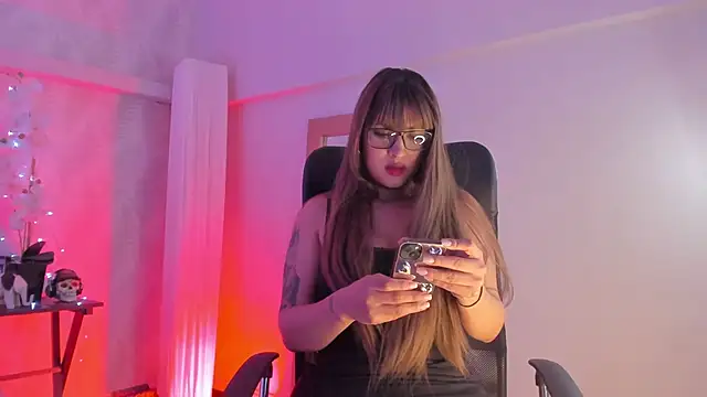 CyntiaAdams online show from March 8, 12:20 pm