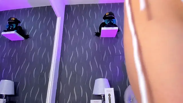 Snapshot of LiaFlowers chatting on January 31, 4:25 am LiaFlowers online show from January 31, 4:25 am