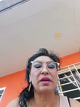 katysquirtdirty online show from July 16, 11:49 am