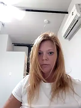 I am HER318 online show from October 6, 1:47 am