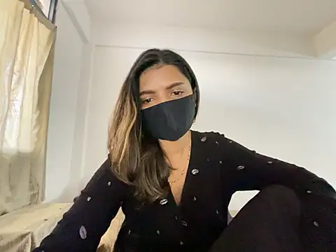 MaYaa  11 online show from December 17, 11:17 am