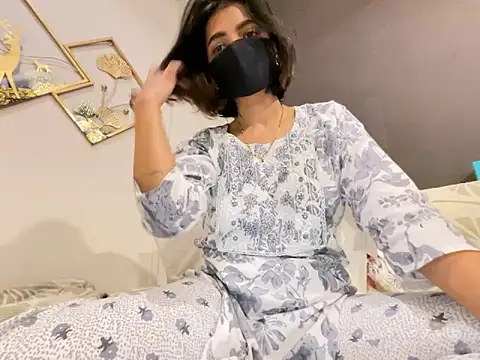 MaYaa  11 online show from March 18, 5:21 pm