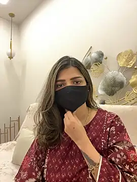 MaYaa  11 online show from February 10, 6:50 am