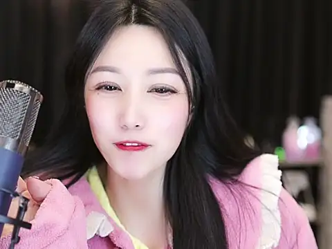 Nuyoah-77 online show from February 19, 8:20 pm