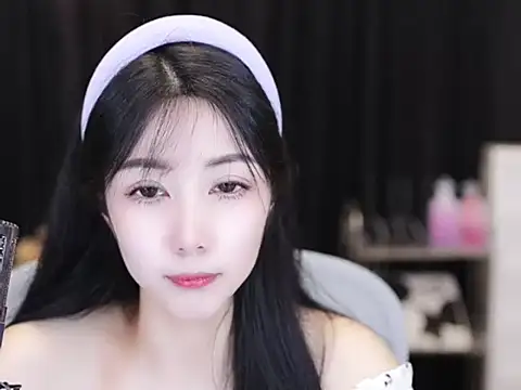 Nuyoah-77 online show from September 14, 4:39 pm