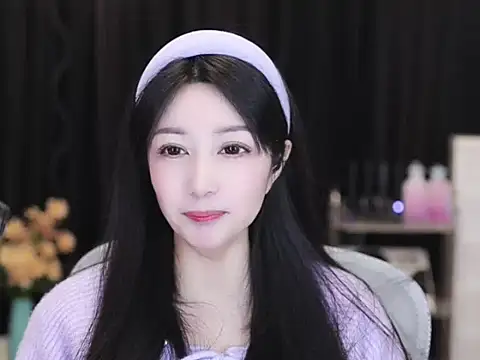 Nuyoah-77 online show from January 6, 3:05 pm