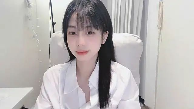 -Hottie online show from March 7, 3:28 pm