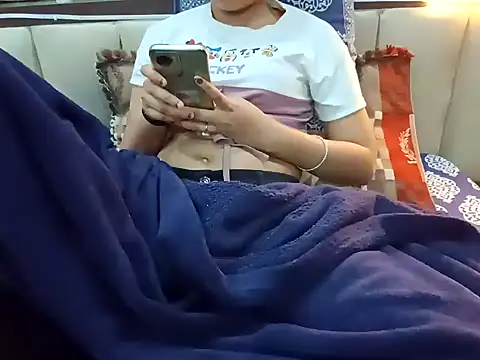 Snapshot of GoldnessAishu chatting on December 4, 7:12 pm GoldnessAishu online show from December 4, 7:12 pm