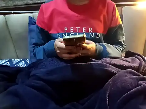 Snapshot of GoldnessAishu chatting on December 5, 8:55 pm GoldnessAishu online show from December 5, 8:55 pm