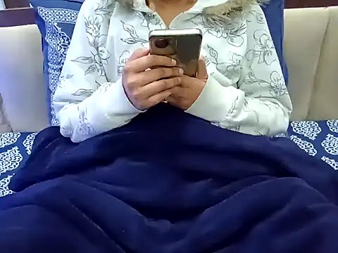 Snapshot of GoldnessAishu chatting on December 15, 4:37 pm GoldnessAishu online show from December 15, 4:37 pm