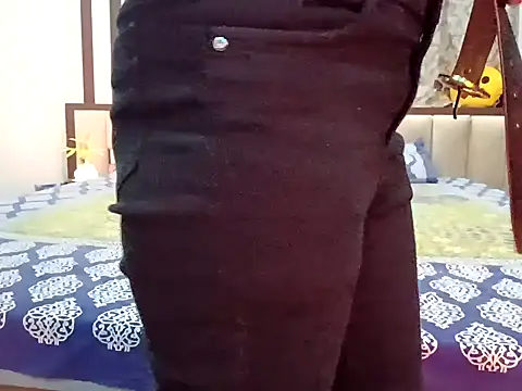 Snapshot of GoldnessAishu chatting on January 19, 2:06 pm GoldnessAishu online show from January 19, 2:06 pm