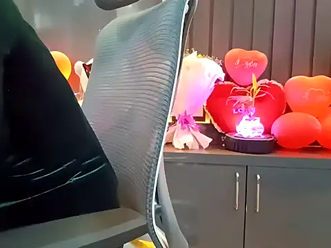 Snapshot of GoldnessAishu chatting on February 3, 5:46 pm GoldnessAishu online show from February 3, 5:46 pm