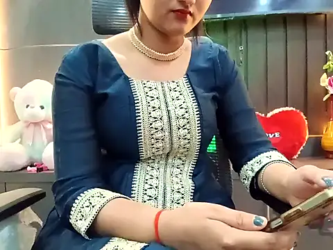 Snapshot of GoldnessAishu chatting on March 19, 5:28 pm GoldnessAishu online show from March 19, 5:28 pm