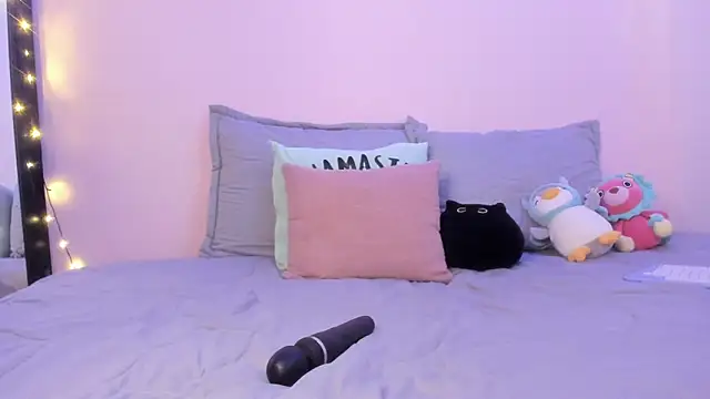 ValeriaCox online show from February 3, 5:35 pm