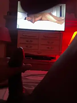 Snapshot of comegetsomedic chatting on January 9, 11:13 pm comegetsomedic online show from January 9, 11:13 pm