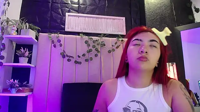 Mia Rinn online show from January 8, 1:09 pm