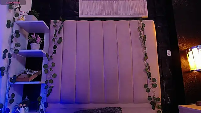 Mia Rinn online show from January 31, 6:57 pm