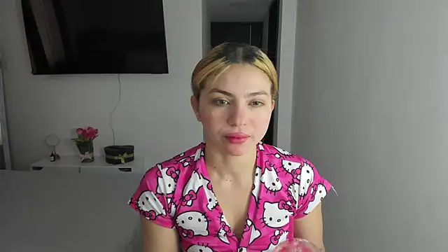 Snapshot of Ori_valentina chatting on February 28, 8:28 pm Ori valentina online show from February 28, 8:28 pm