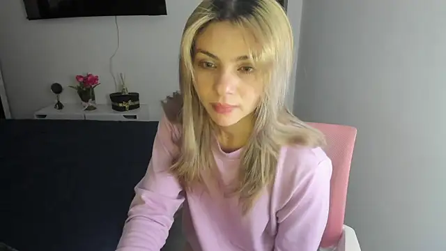 Snapshot of Ori_valentina chatting on March 4, 6:29 pm Ori valentina online show from March 4, 6:29 pm