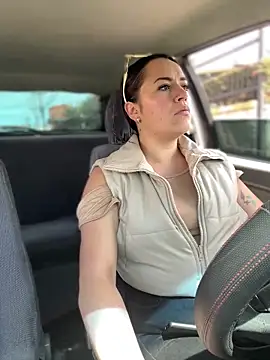 Lesly 10- online show from February 4, 3:51 pm