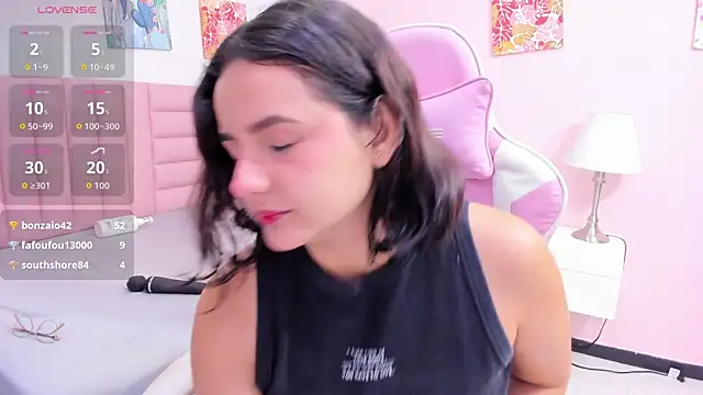 Snapshot of kae_styles chatting on October 12, 7:35 pm kae styles online show from October 12, 7:35 pm