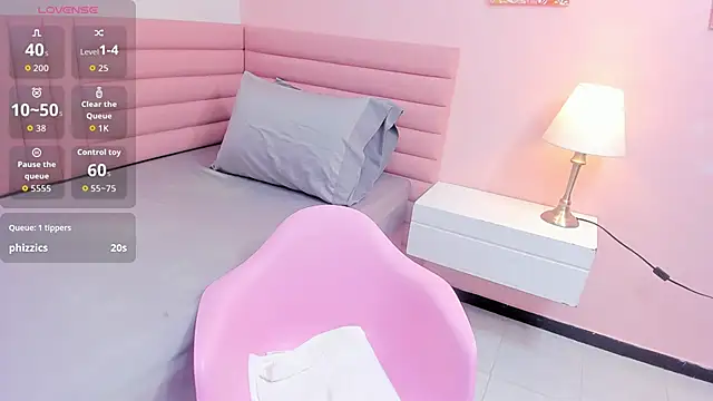 Snapshot of kae_styles chatting on November 4, 7:57 pm kae styles online show from November 4, 7:57 pm