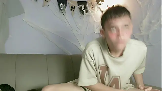 zacariasss  online show from November 3, 3:19 am