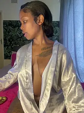 InkLady444 online show from January 8, 4:55 am