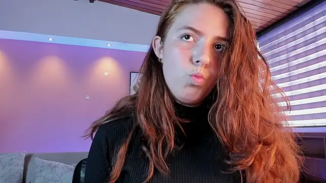 Snapshot of Lyssa_Muller chatting on March 10, 6:34 pm Lyssa Muller online show from March 10, 6:34 pm