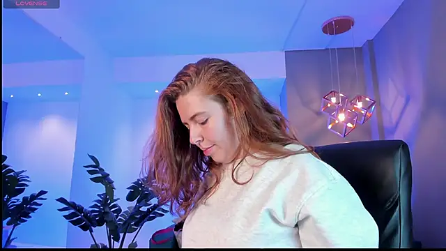 Snapshot of Lyssa_Muller chatting on March 13, 10:57 am Lyssa Muller online show from March 13, 10:57 am