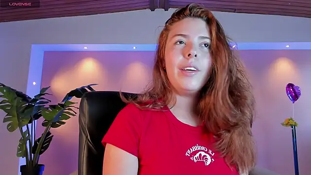 Snapshot of Lyssa_Muller chatting on March 19, 12:12 pm Lyssa Muller online show from March 19, 12:12 pm