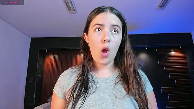 Snapshot of Lyssa_Muller chatting on November 14, 1:21 pm Lyssa Muller online show from November 14, 1:21 pm