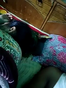 Snapshot of Lustyful_Couple chatting on November 6, 10:32 pm Lustyful Couple online show from November 6, 10:32 pm