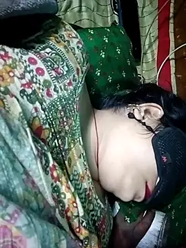 Snapshot of Lustyful_Couple chatting on November 10, 11:15 pm Lustyful Couple online show from November 10, 11:15 pm