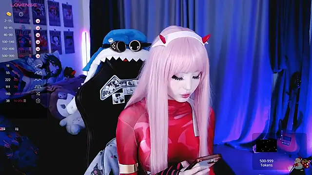 Snapshot of _Sparkland_ chatting on January 31, 9:59 pm Sparkland online show from January 31, 9:59 pm