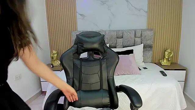 Snapshot of Khalifa_fletcher chatting on January 23, 8:35 pm Khalifa fletcher online show from January 23, 8:35 pm