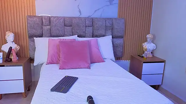 Snapshot of Khalifa_fletcher chatting on November 21, 1:04 am Khalifa fletcher online show from November 21, 1:04 am