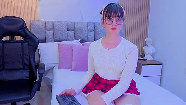 Khalifa fletcher online show from December 20, 11:01 pm